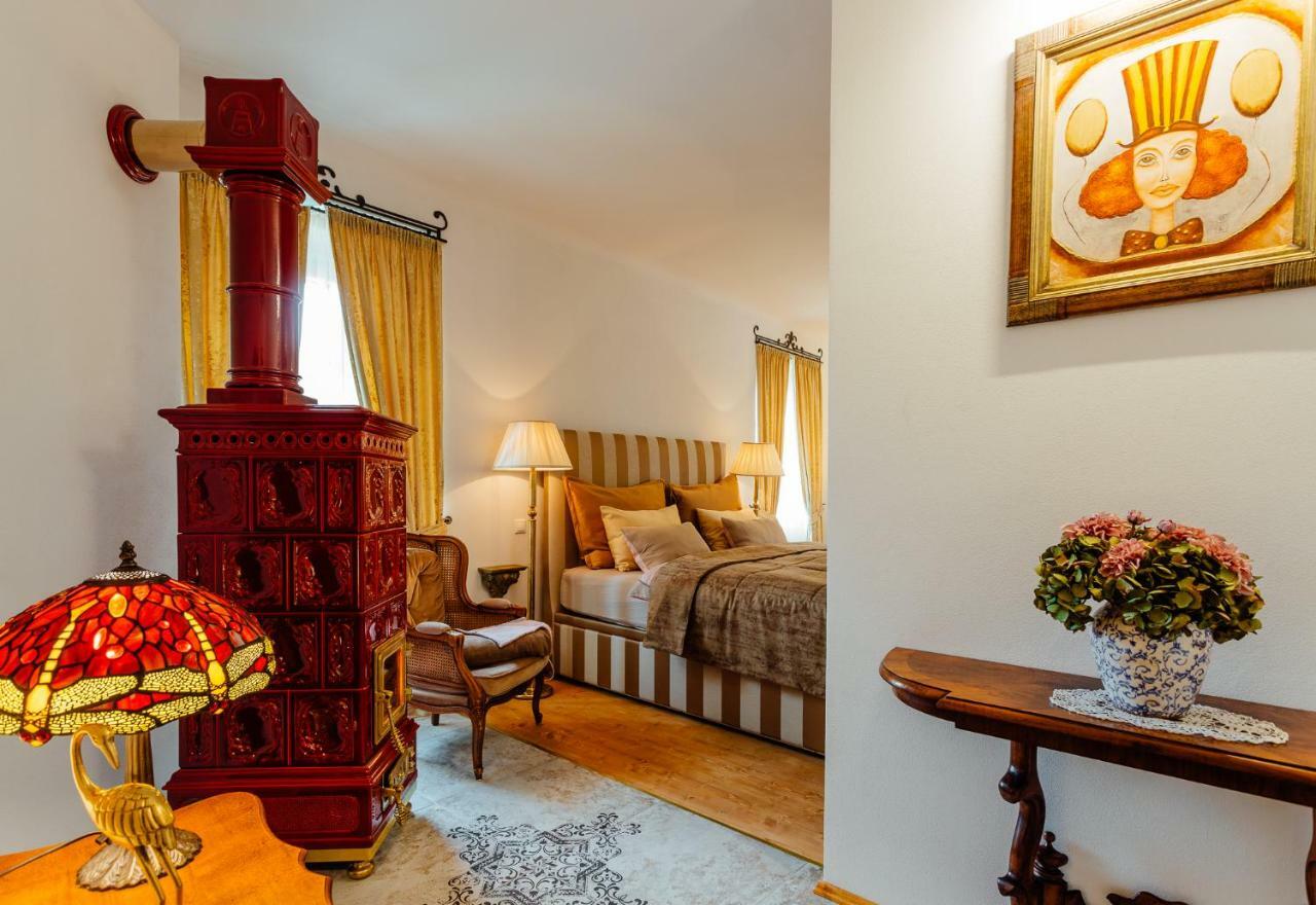 Strieborny Dvor Apartment บันสกา ชีอาว์นีซา ภายนอก รูปภาพ