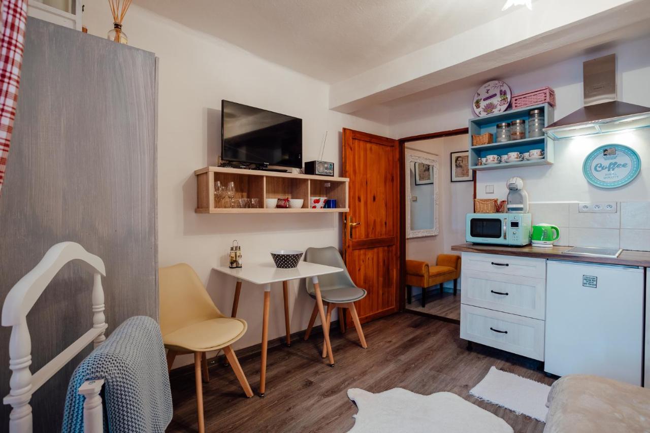 Strieborny Dvor Apartment บันสกา ชีอาว์นีซา ภายนอก รูปภาพ